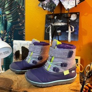 See Kai Run Little Girls Size 12 Winter Lined Snow or Hiking Boots